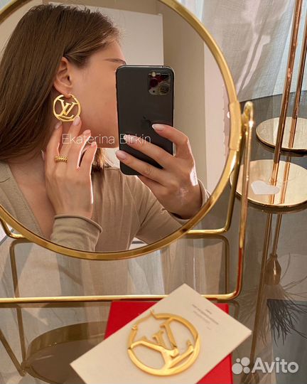 Серьги louis vuitton цвет золото кольца сталь