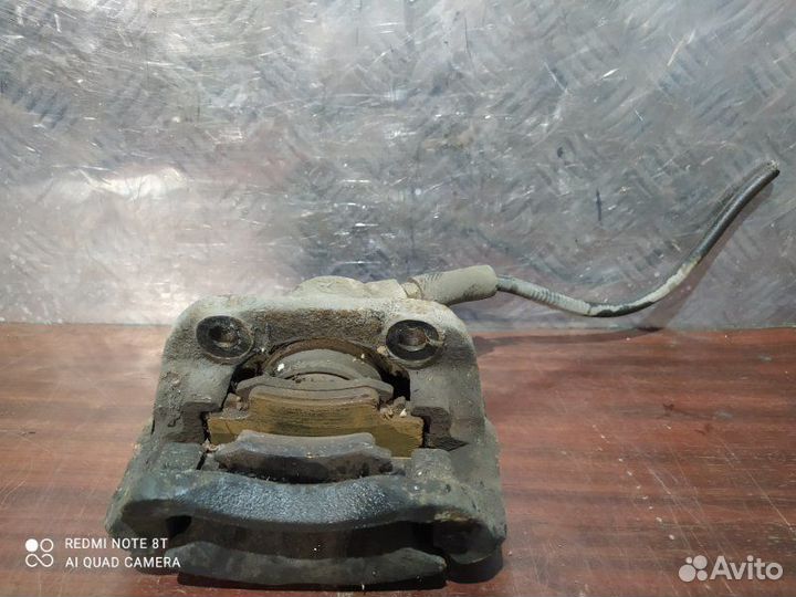 Суппорт правый Renault Fluence седан 2.0 M4R751