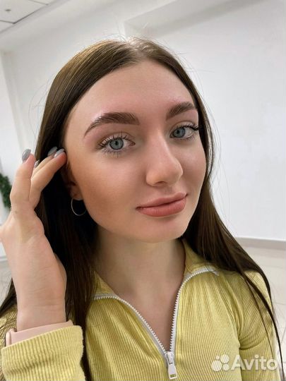 Мастер бровист