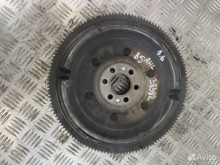 Маховик VW Passat B5 1.6 AHL