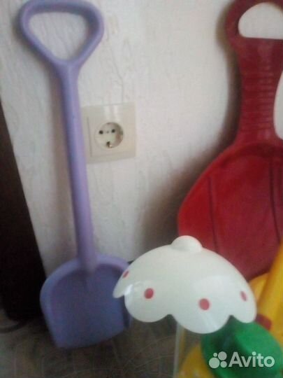 Игрушки разные