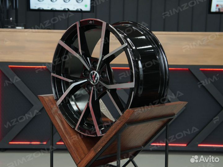 Литые диски R20 на Volkswagen. Арт3089