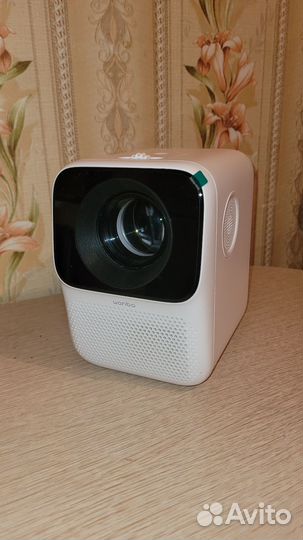 Wanbo Projector T2 MAX