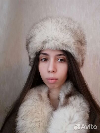 Меховая шапка и воротник, песец