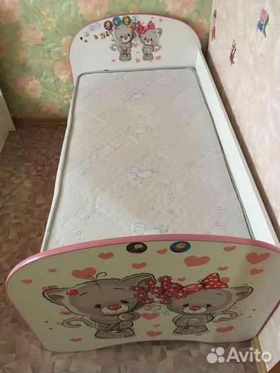 Детская кроватка