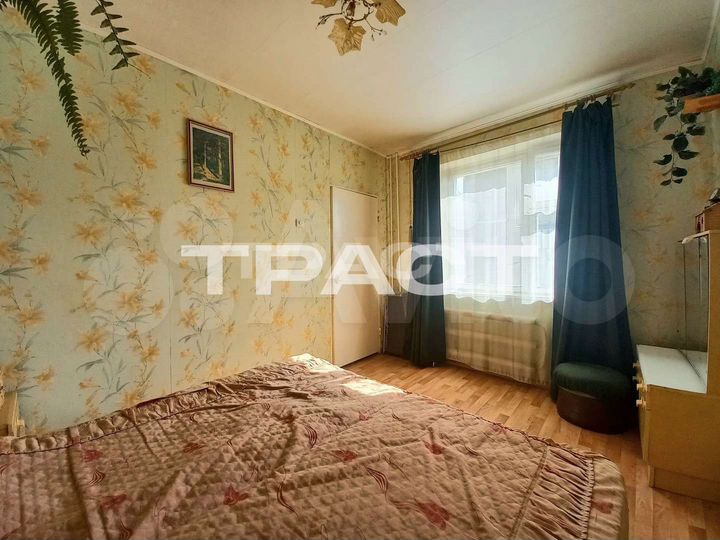 4-к. квартира, 82 м², 4/9 эт.