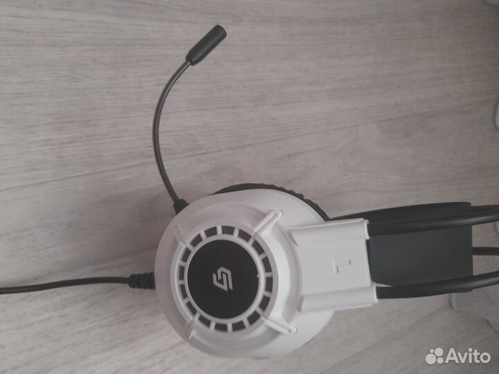 Игровые наушники