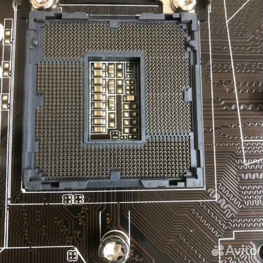 Отличная Asus Z87-Plus, 4x DDR3, LGA1150