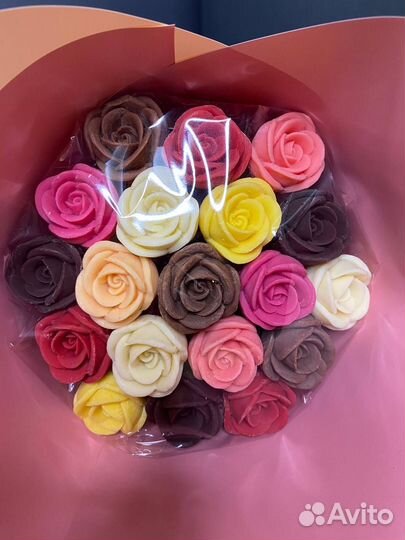 Букет - 19 роз из Бельгийского Шоколада