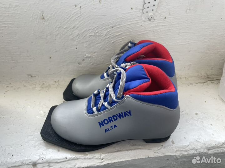 Лыжные ботинки 32 размер