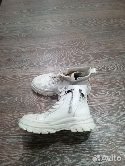 Ботинки женские