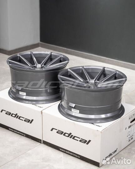 Radical EVO-3 21x10.5 + 21x11.5 5x120 Gloss Gunmet