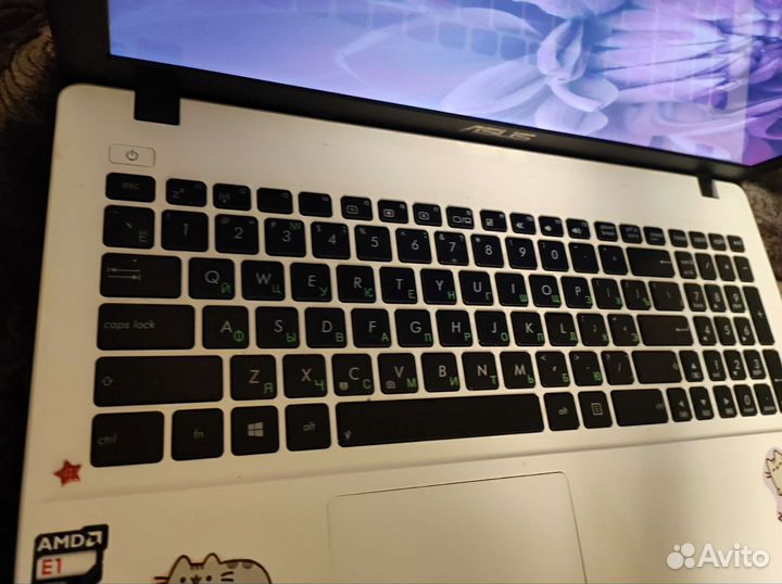 Ноутбук asus