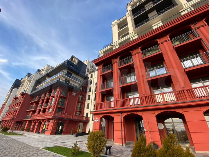 2-к. квартира, 92,8 м², 2/10 эт.