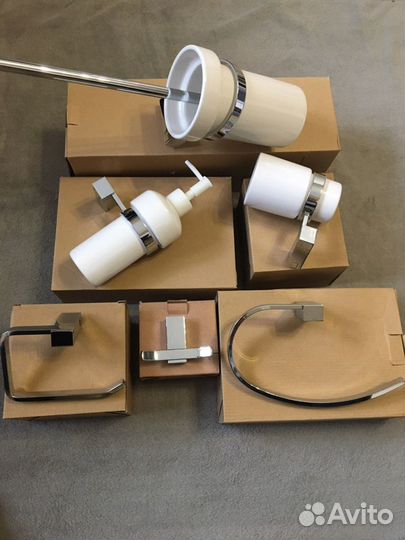 Аксессуары для ванной