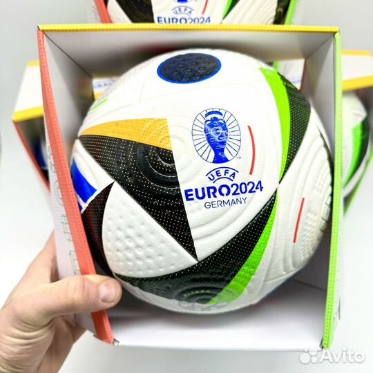 Футбольный мяч Adidas Euro24 IQ3682