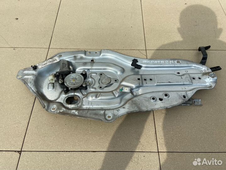 Стеклоподьемник передний правый Kia cerato 2