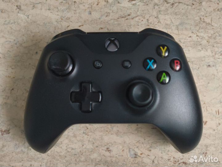 Контроллер Xbox One S