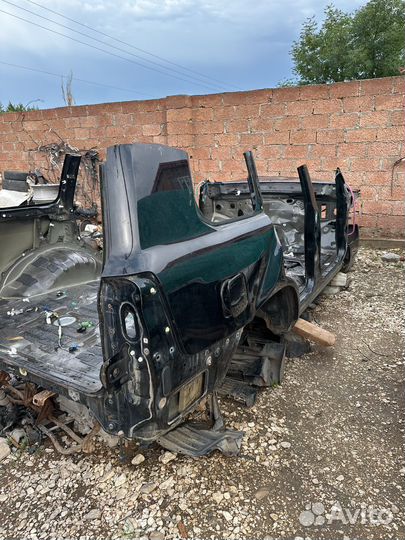 Lexus LX570 Кузов по запчастям