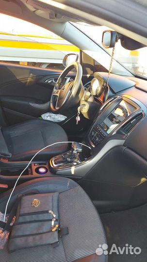 Opel Astra 1.6 AT, 2010, 170 000 км