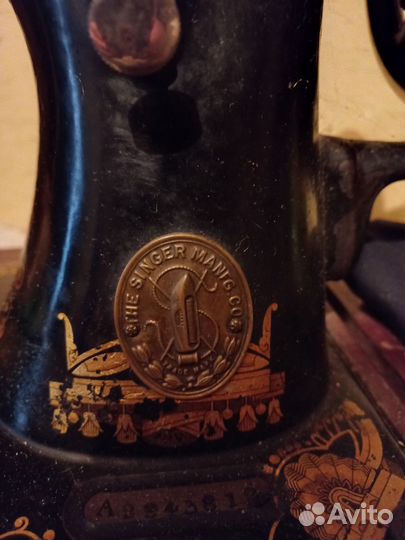 Швейная машина Singer