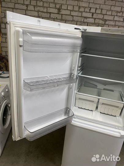 Холодильник Hotpoint Ariston 2.камеры