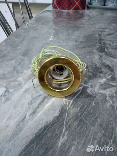 Светильник потолочный встраеваемый