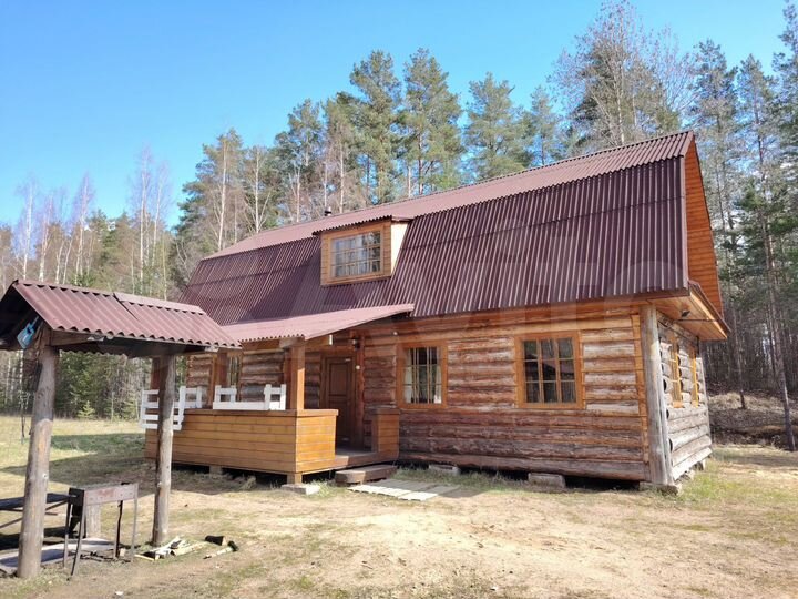 Коттедж 143 м² на участке 3 га