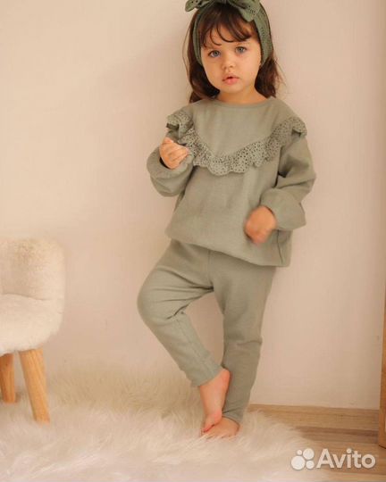 Костюм для девочки Zara с лосинами