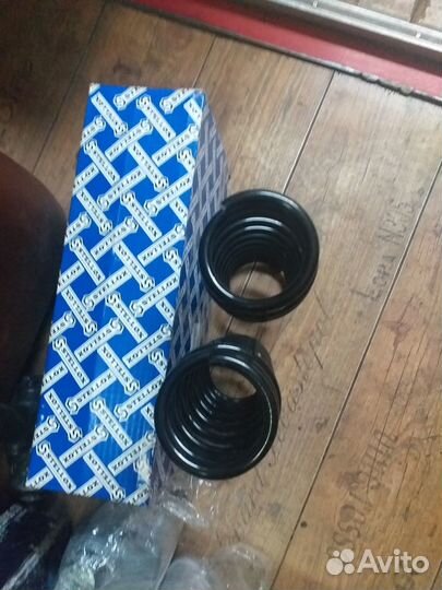 Пружины задние Mitsubishi Lancer 9