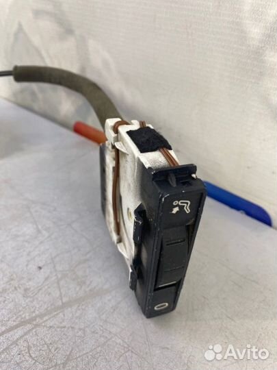 Дефлектор на торпедо левый Volkswagen Touareg GP