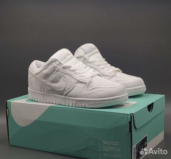 Nike Dunk Low Triple White Velvet