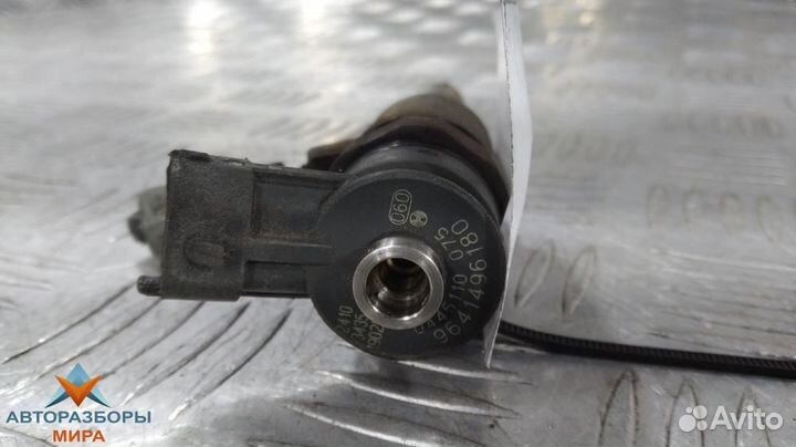 Форсунка Peugeot 206 рест. 2005 0445110075