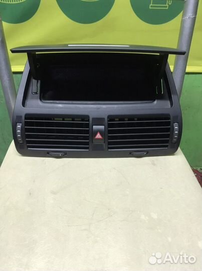 Центральный Бардачек шкода окт А5