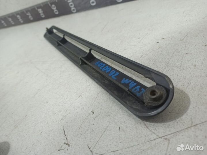 Клапан вентиляции багажника