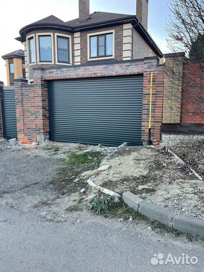 Металлический забор из штакетника, жалюзи, ранчо