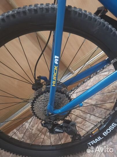 Продаю новый велосипед jamis hijack A1