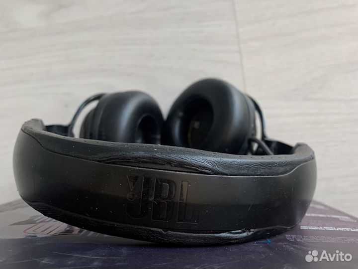 Беспроводные наушники jbl club 700bt