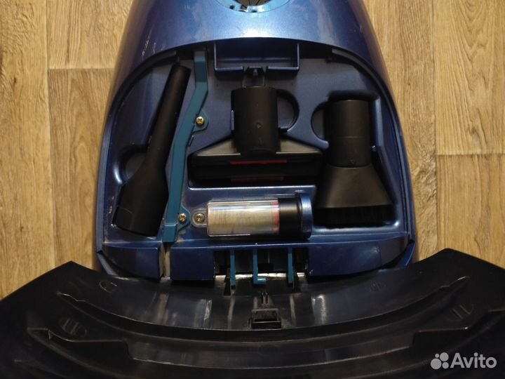 Пылесос LG V-4060CT