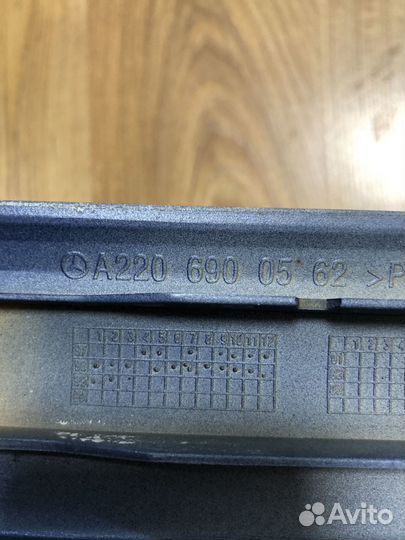 Молдинг накладка двери Mercedes W220 1998-2005