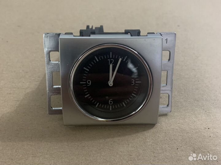 Volkswagen passat b7 часы