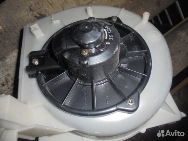 Моторчик отопителя Mitsubishi Colt CJ 1995-2003