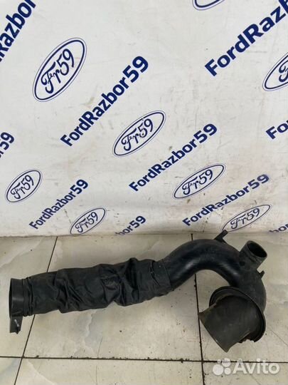 Воздухозаборник Chevrolet Captiva C100 2011