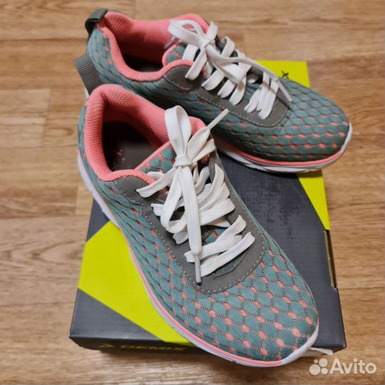 Кроссовки для девочки 35 размер demix