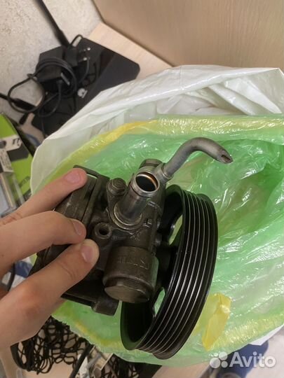 Насос гур lancer 10 Outlander ASX