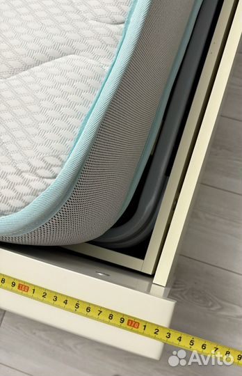 Кровать двухспальная с матрасом