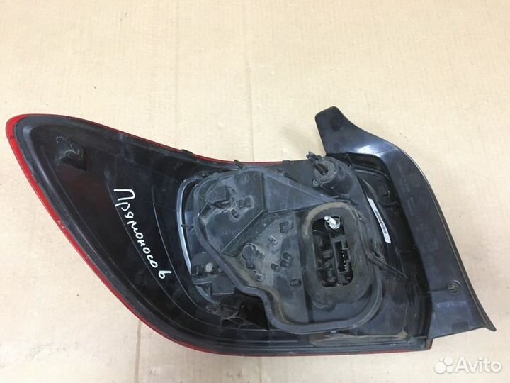 Фонарь задний правый Renault Logan 2