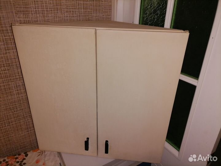 Угловая металлическая