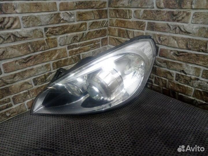 Фара левая Volvo S60