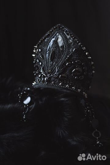 Кокошник ручной работы